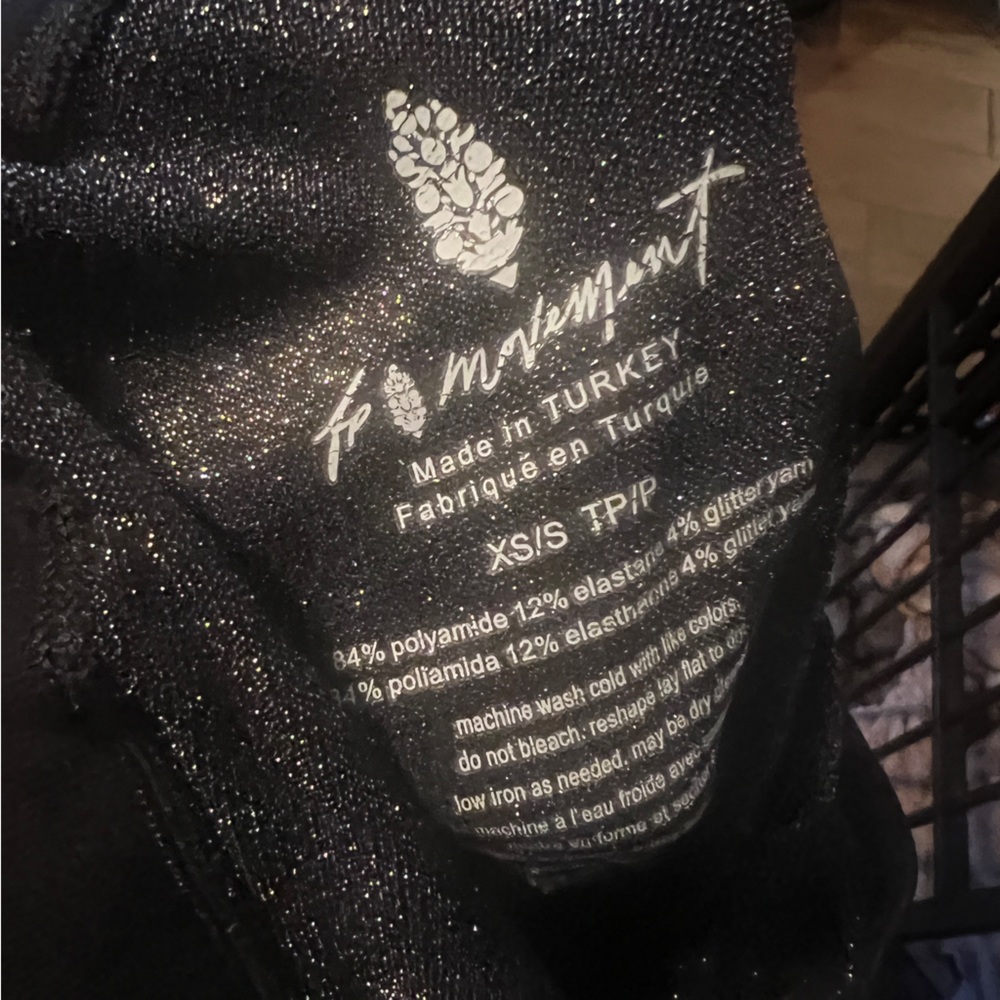 Free People Movement - Picture 3 of 11